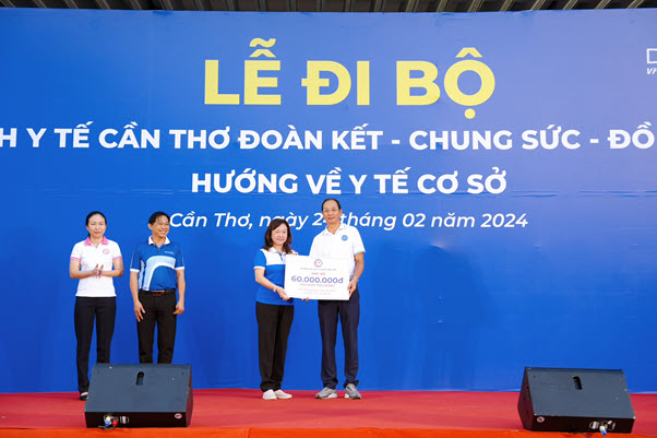 Trường Đại học Y Dược Cần Thơ đồng hành cùng Ngày hội đi bộ và lan tỏa tinh thần sẻ chia vì cộng đồng
